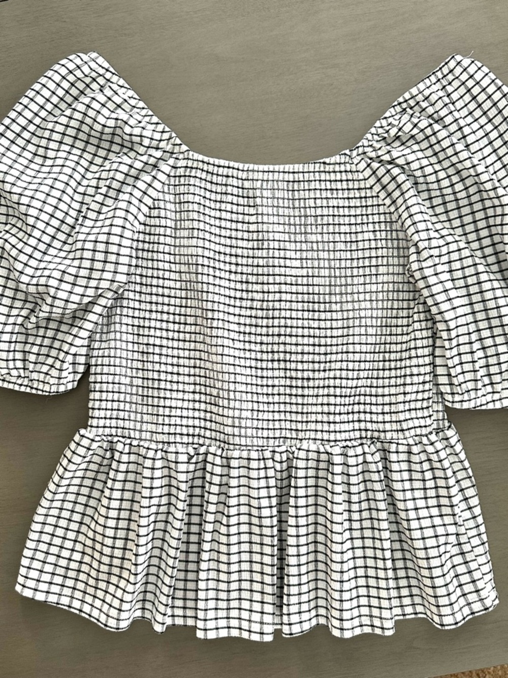 Vero Moda Smocked Puff-Sleeve Peplum Top Black & White Grid Size L